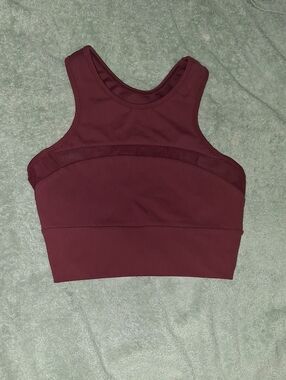 High-Neck Athletic Sports Bra in Burgundy